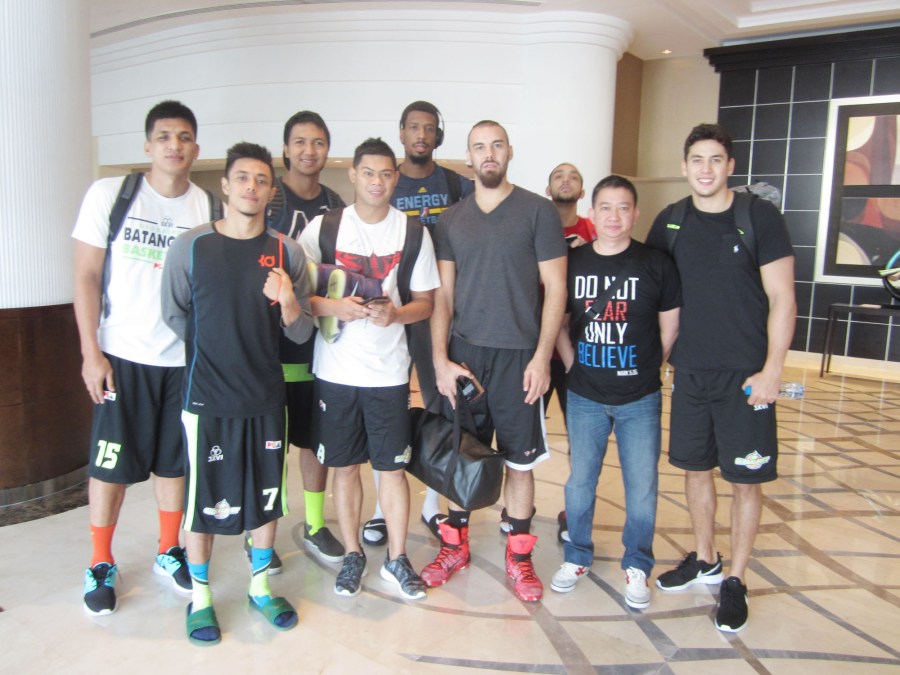 Globalport with Jarrid Famous.(Photo courtesy of PBA)