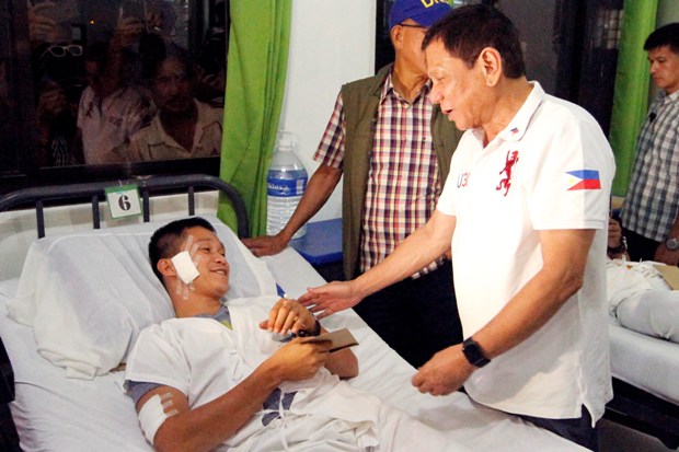 the president visited the wounded soldiers at wesmincom hospital